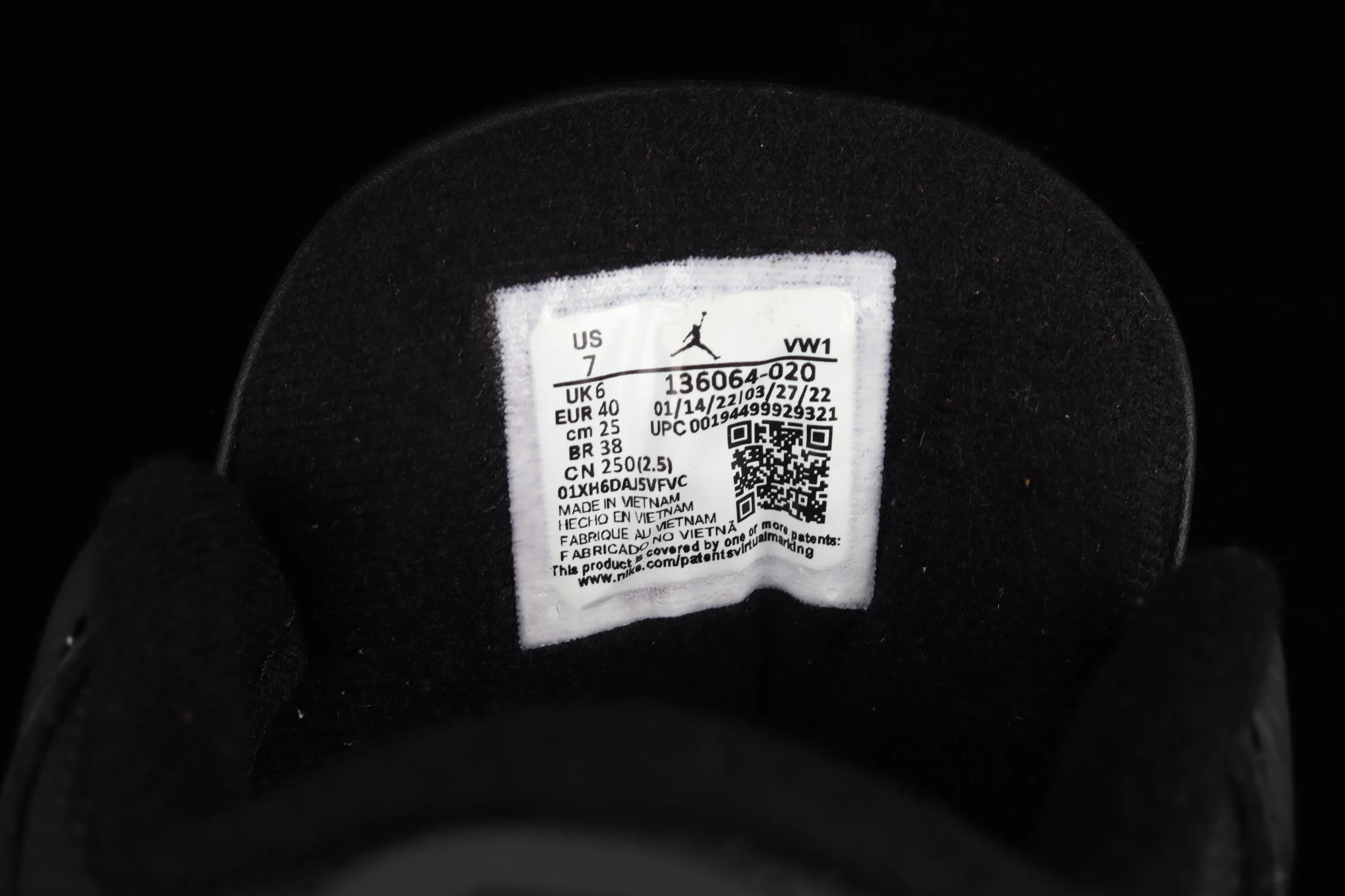 All categories Air Jordan Jordan series basketball shoes Air Jordan 3 Air Jordan 3 Retro "CYBER MONDAY" AJ3 Joe 3 black and white devil 136064-020